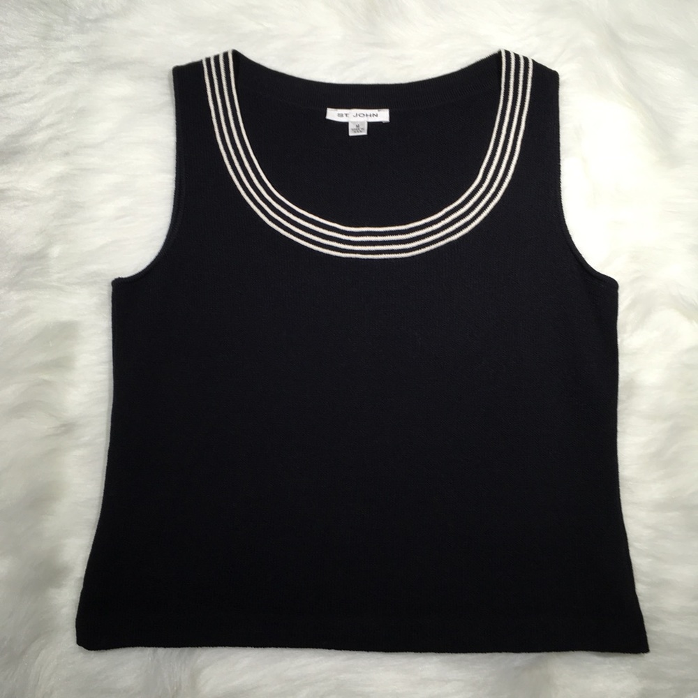 St. John tank style black & white blouse size M A8